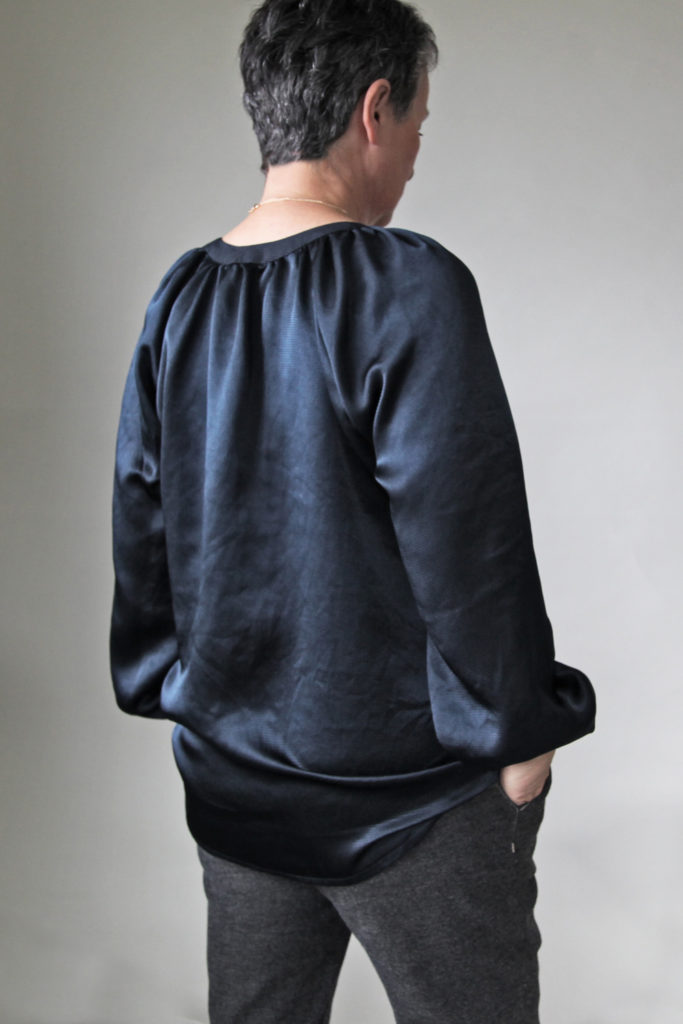rückansicht festliche Bluse