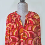 Addon: Halsnahe Ausschnittlösung mit Verschluss passend zu BOHOBLUSE YOKO_B [Digital] – Bild 2